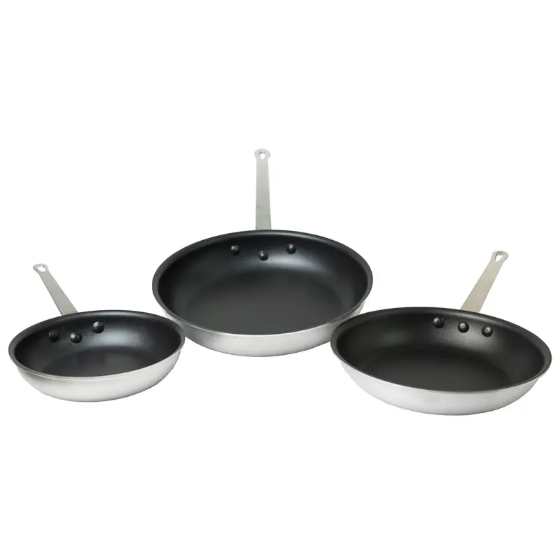American Chef 12-Inch Quantum2 Non-Stick Aluminum Fry Pan With Heat-Safe Silicone Sleeve 1
