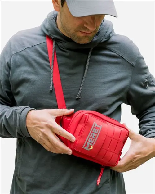 Meret P210 Personal Safety Response Kit (Red) 1